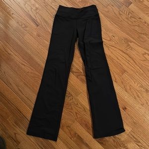 Lululemon Size 4 flare yoga pants